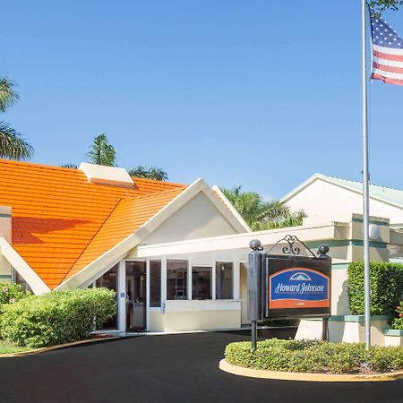 Howard Johnson By Wyndham Vero Beach / Downtown Bagian luar foto