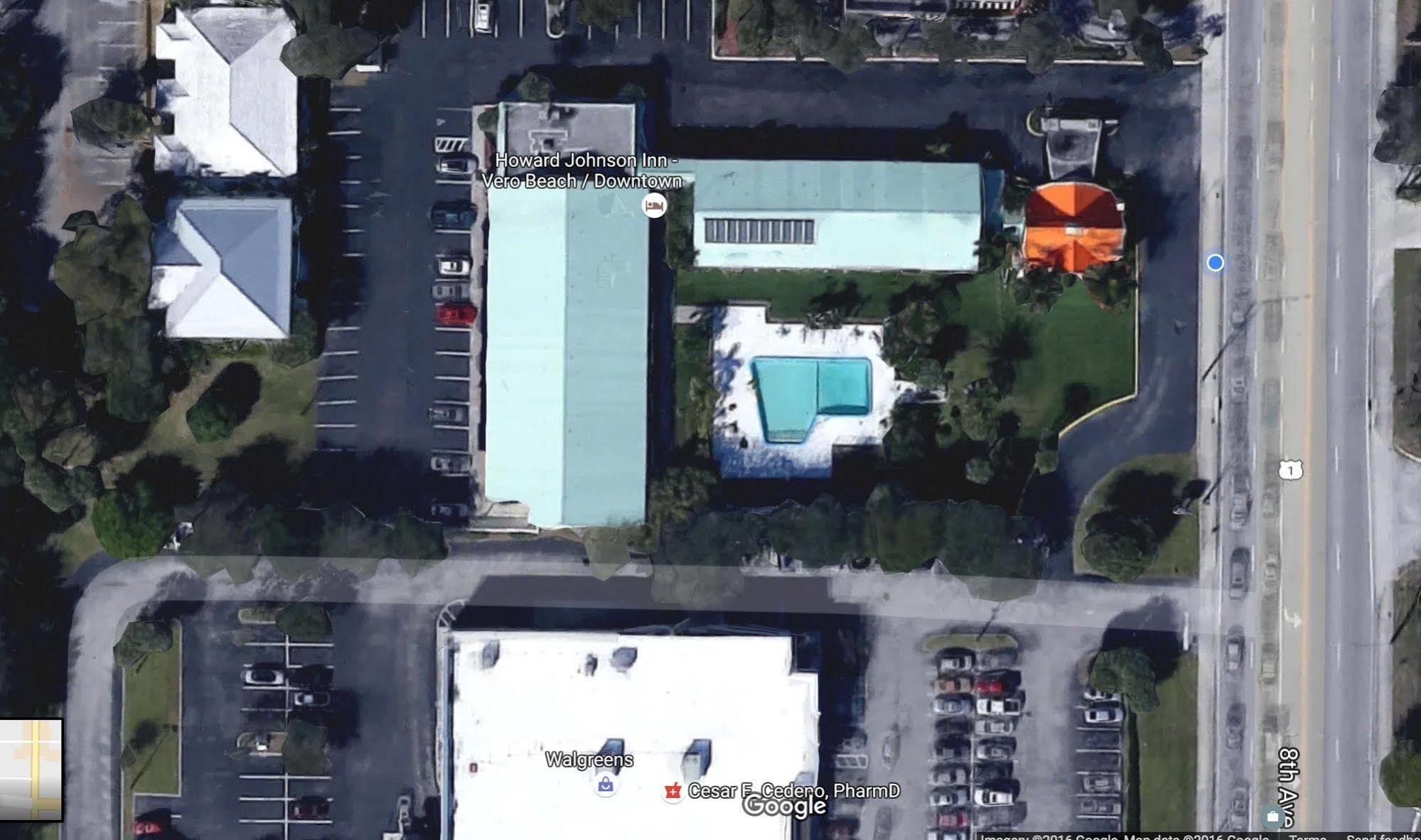 Howard Johnson By Wyndham Vero Beach / Downtown Bagian luar foto